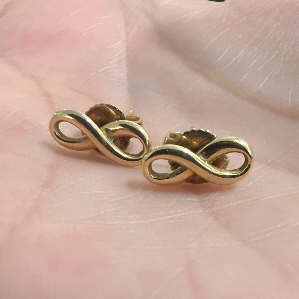 Tiffany & Co. 18k gold infinity stud earrings